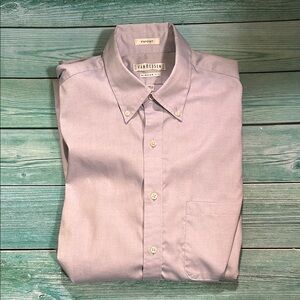 Van Heusen Men's Light Blue Long Sleeve Dress Shirt